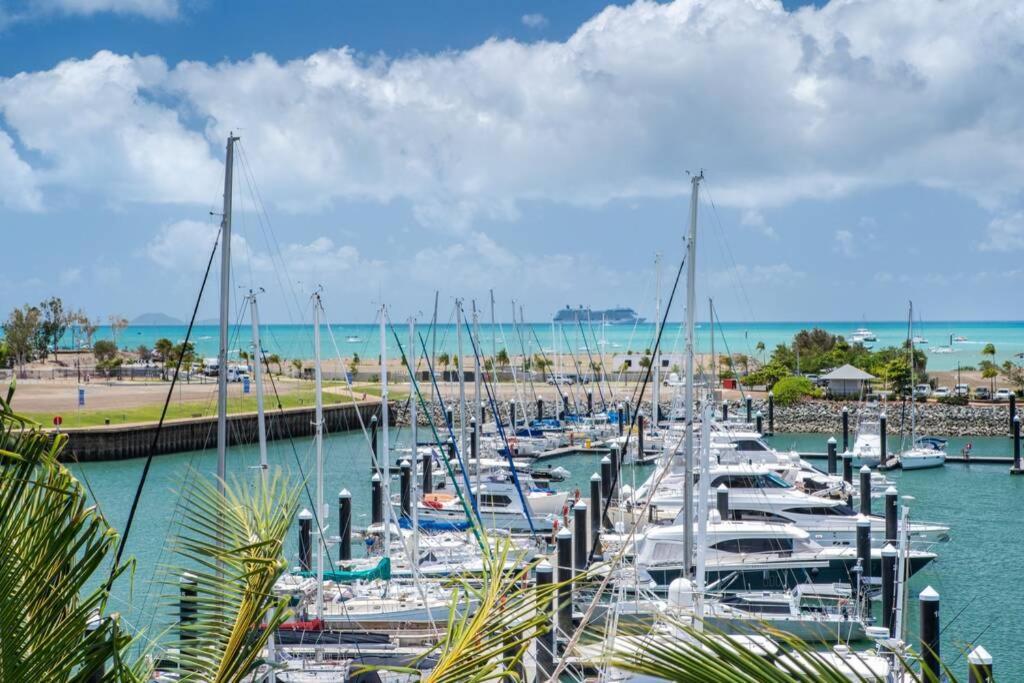 20 S At The Marina Apartment Airlie Beach Exterior photo