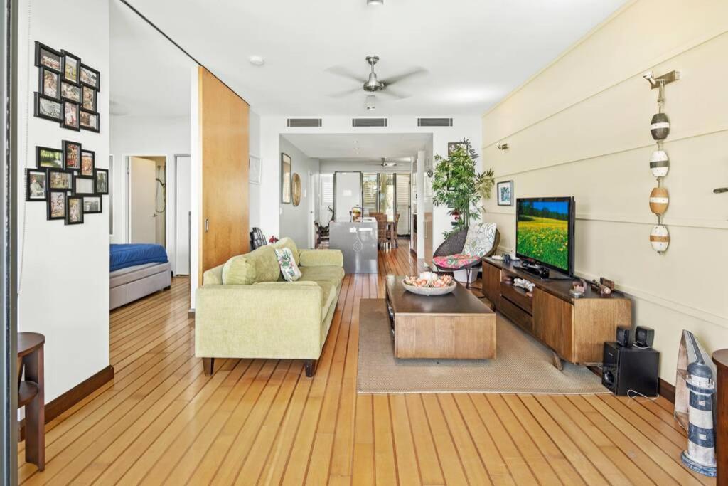 20 S At The Marina Apartment Airlie Beach Exterior photo